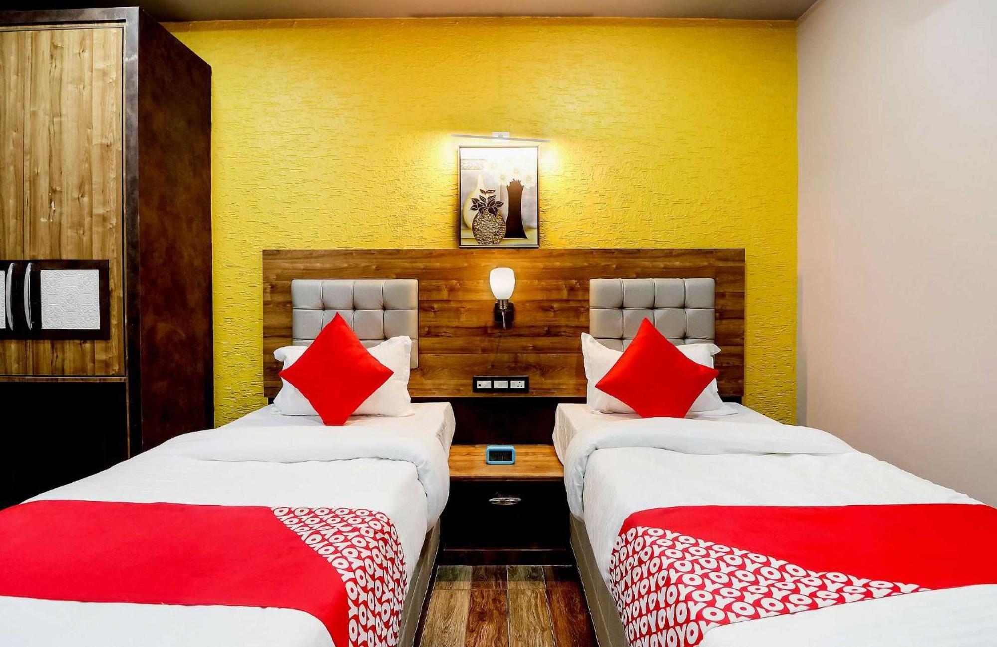 Super Hotel O Padma Manor Brahmapur Luaran gambar