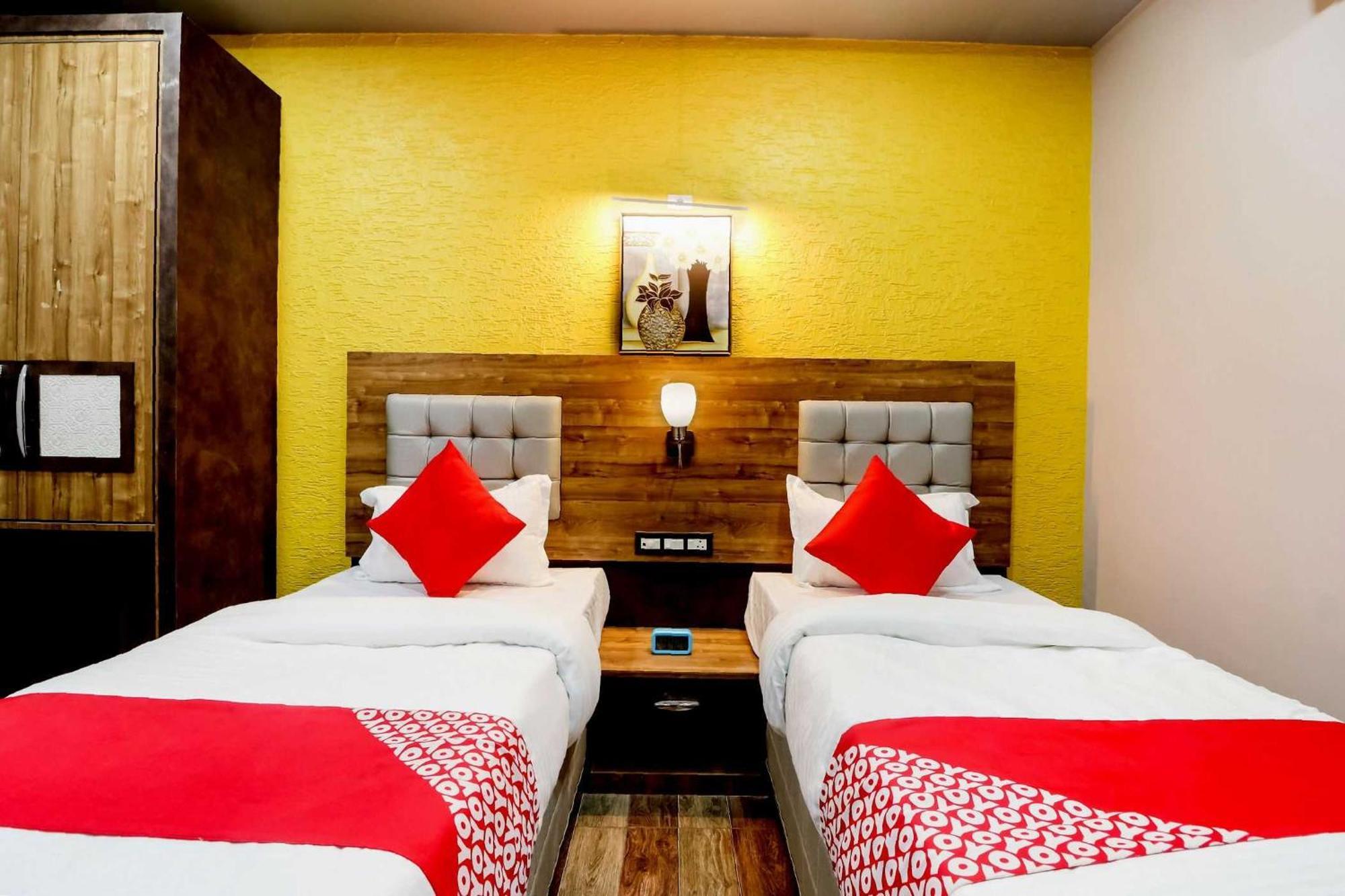 Super Hotel O Padma Manor Brahmapur Luaran gambar