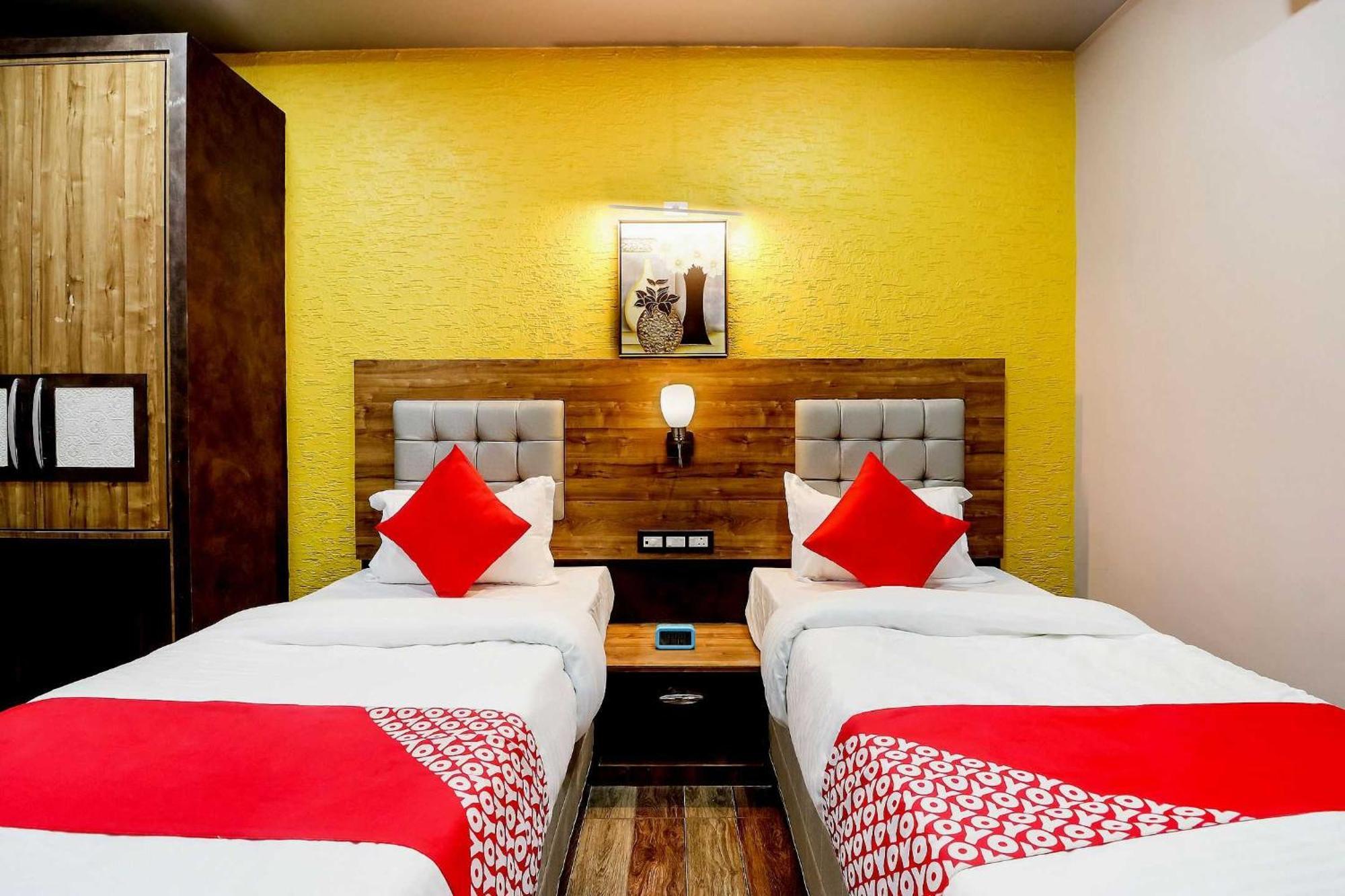 Super Hotel O Padma Manor Brahmapur Luaran gambar