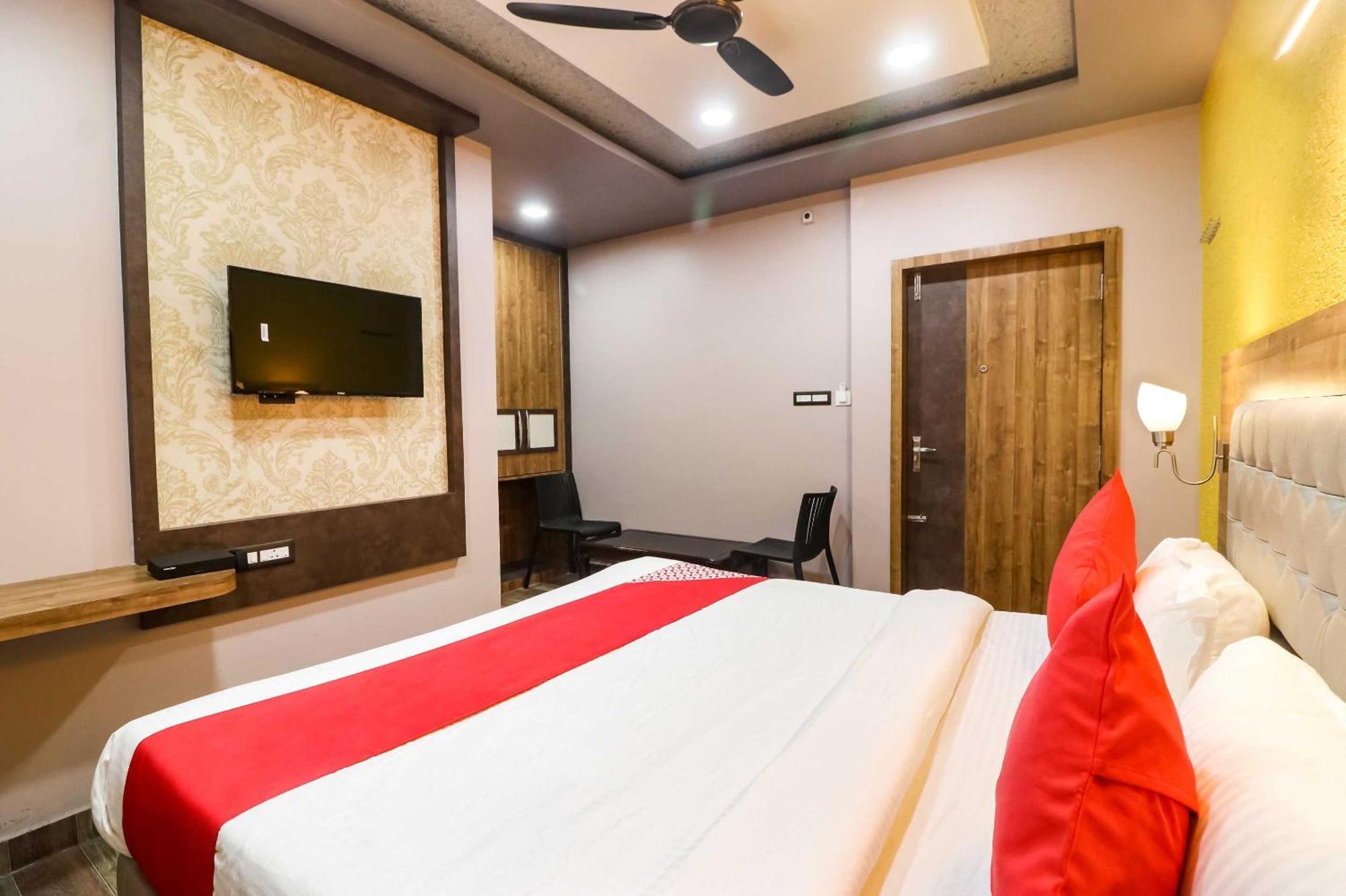 Super Hotel O Padma Manor Brahmapur Luaran gambar