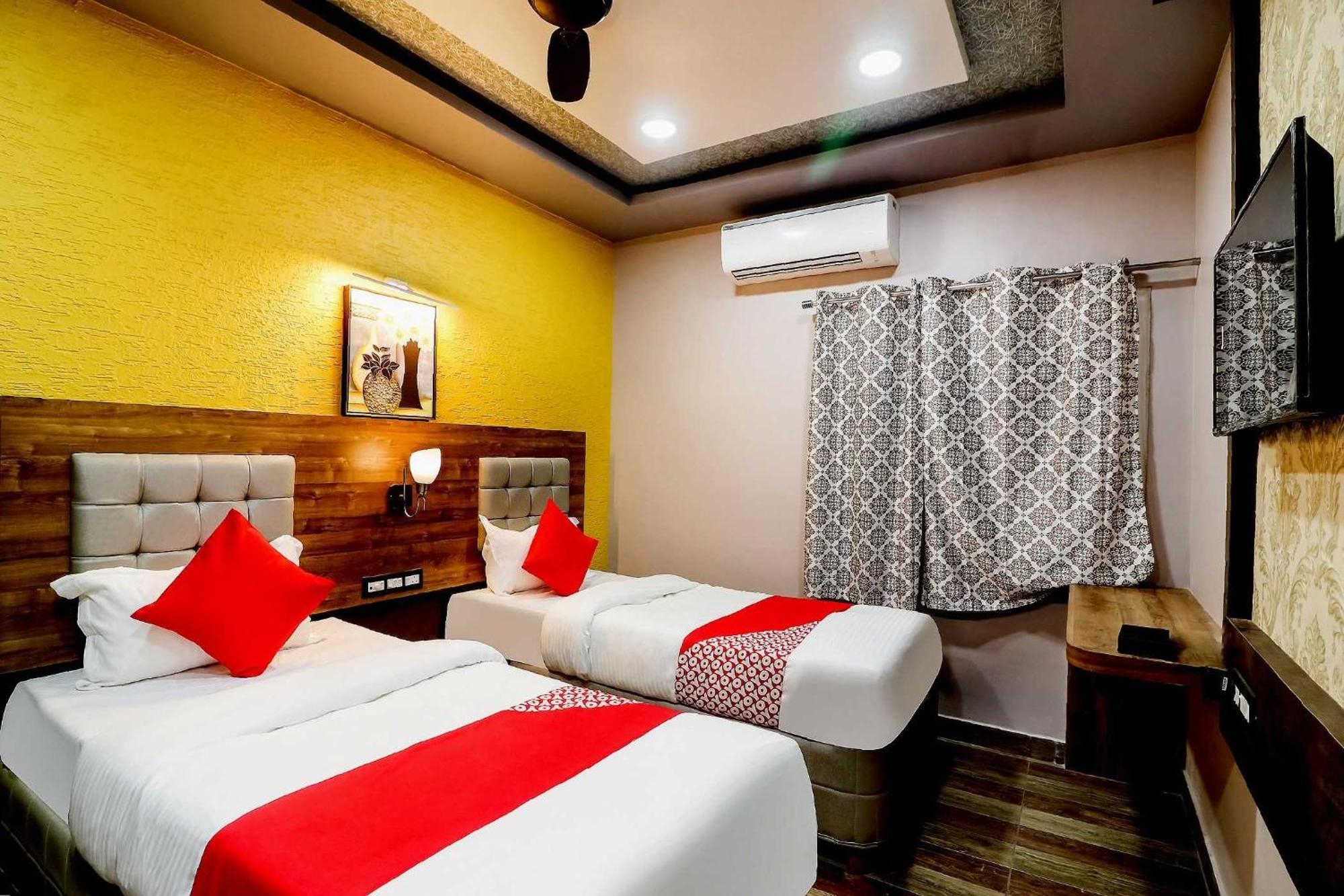 Super Hotel O Padma Manor Brahmapur Luaran gambar