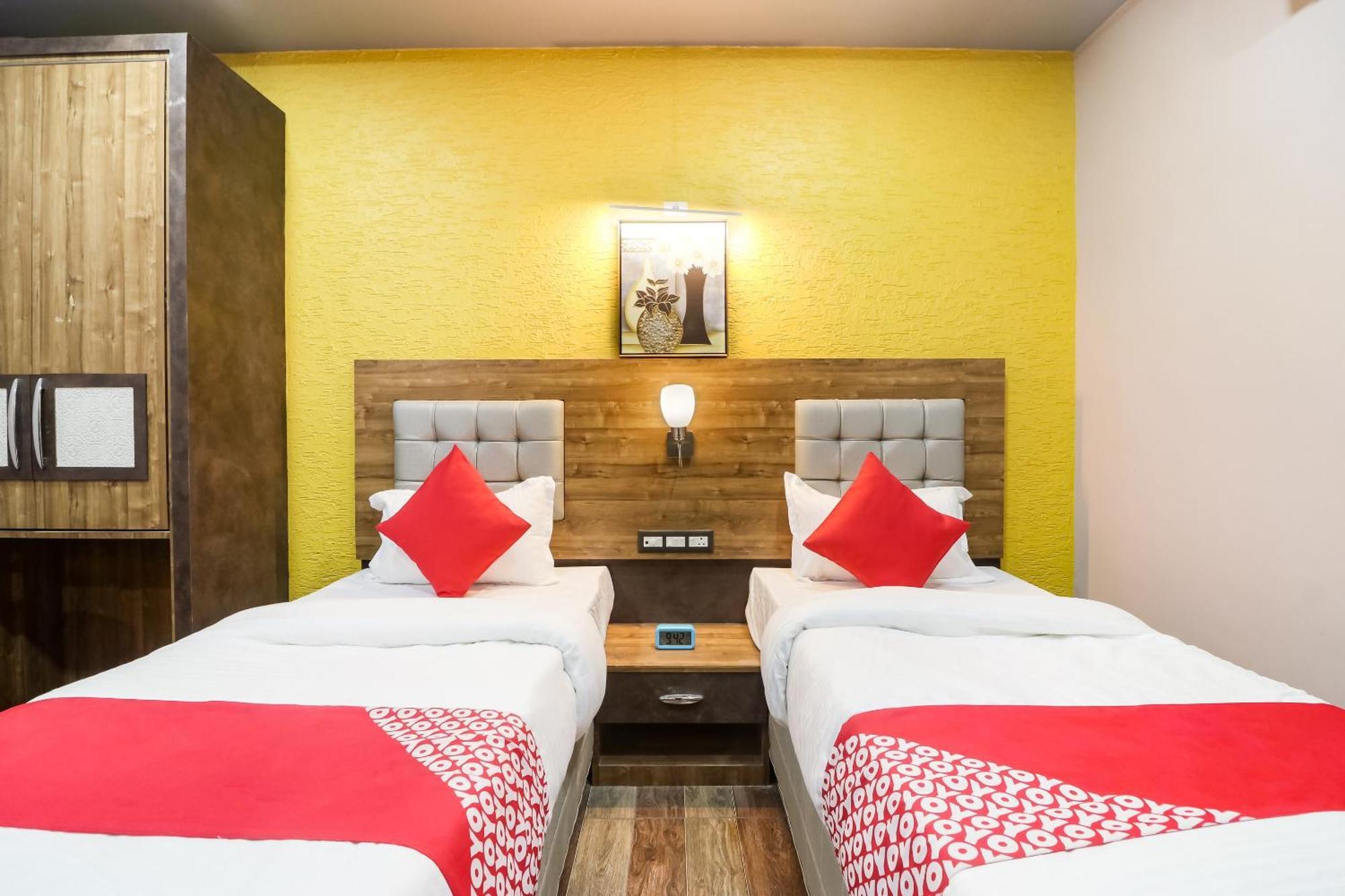 Super Hotel O Padma Manor Brahmapur Luaran gambar