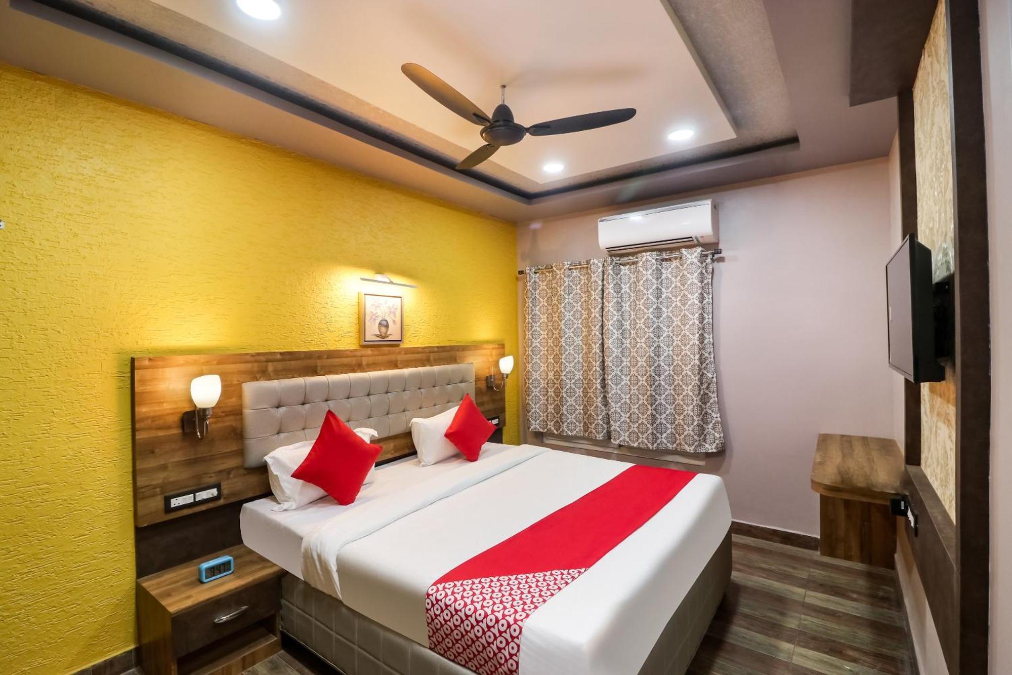 Super Hotel O Padma Manor Brahmapur Luaran gambar
